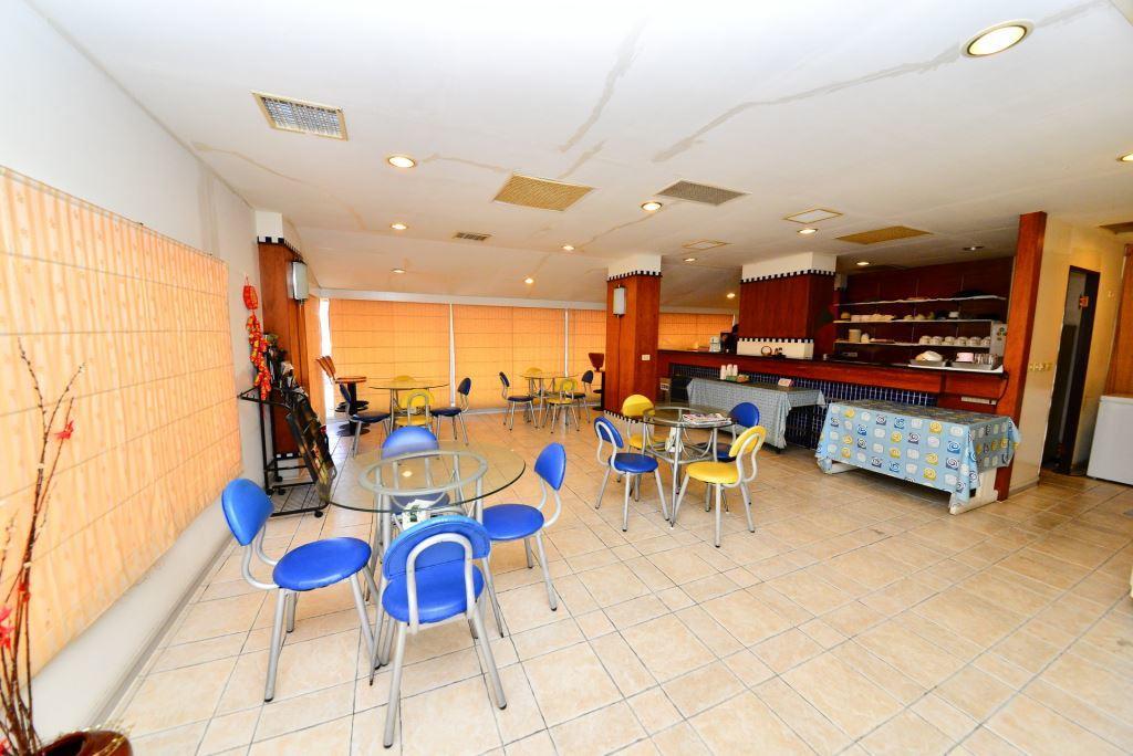 Paiwei Motel Tainan Bagian luar foto