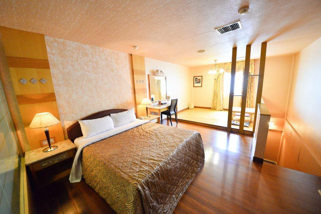 Paiwei Motel Tainan Bagian luar foto